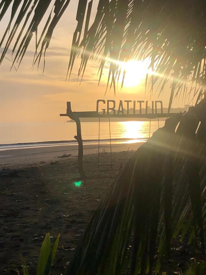 Faith Glamping Dome Costa Rica Hotel มันซานีโย ภายนอก รูปภาพ